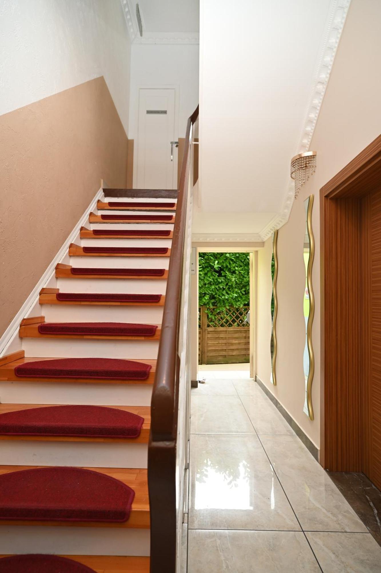 Kispet Deluxe Hotels&Suites Oberhausen  Dış mekan fotoğraf