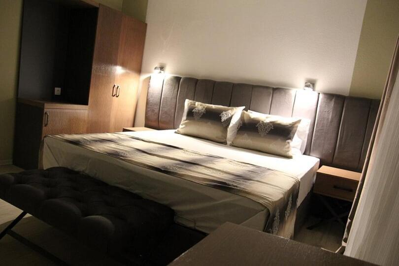Kispet Deluxe Hotels&Suites Oberhausen  Dış mekan fotoğraf